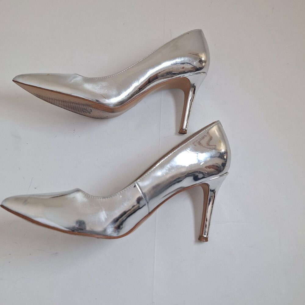 Marc Fisher Metallic Y3K Dystopian High Heels 6.5 - Picture 9 of 10